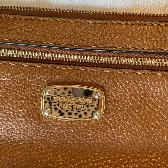 Michael Kors jet set leather wristlet - Picture 3 of 9